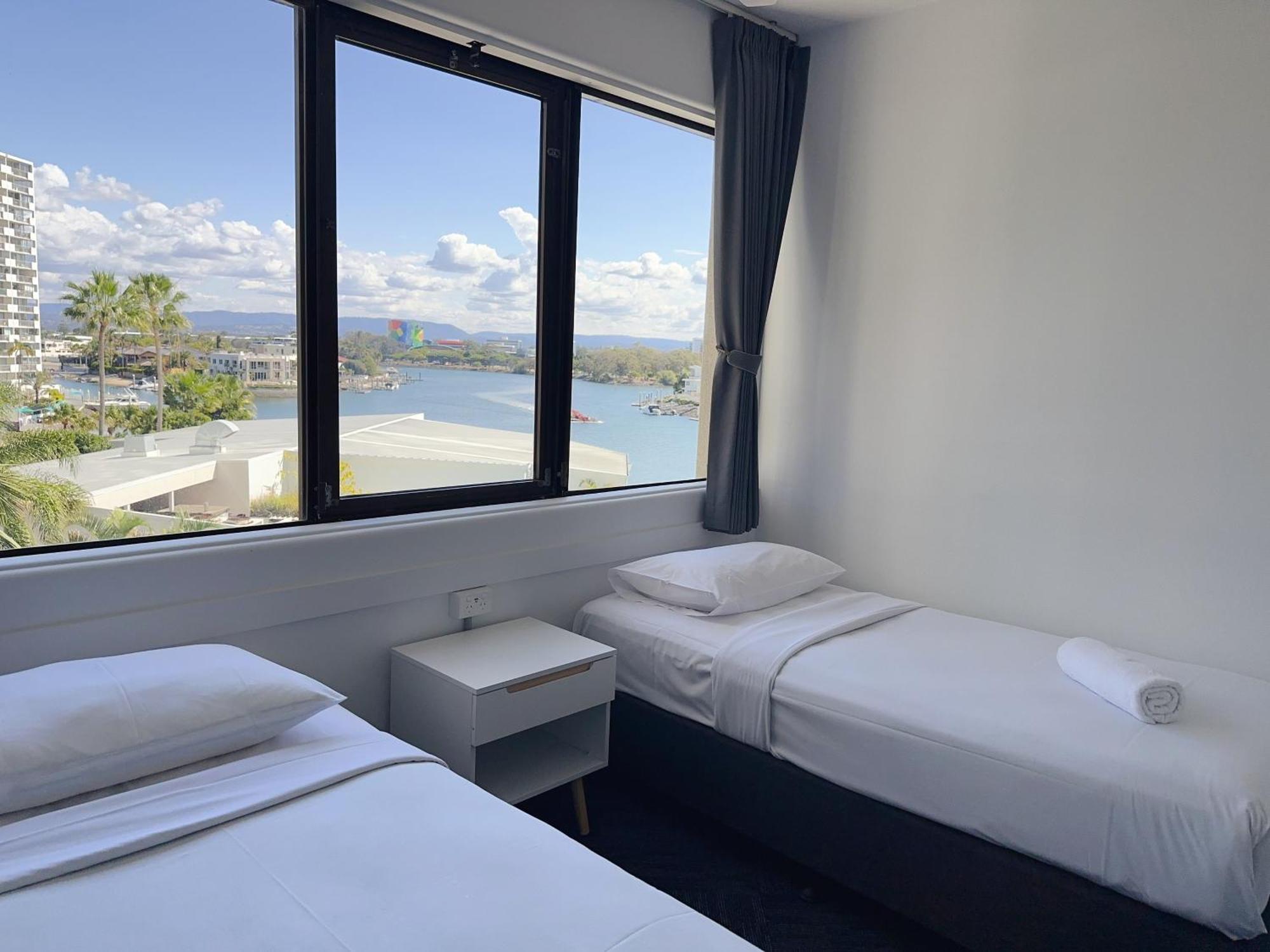 Tiki Hotel Apartments Surfers Paradise Gold Coast Kamer foto
