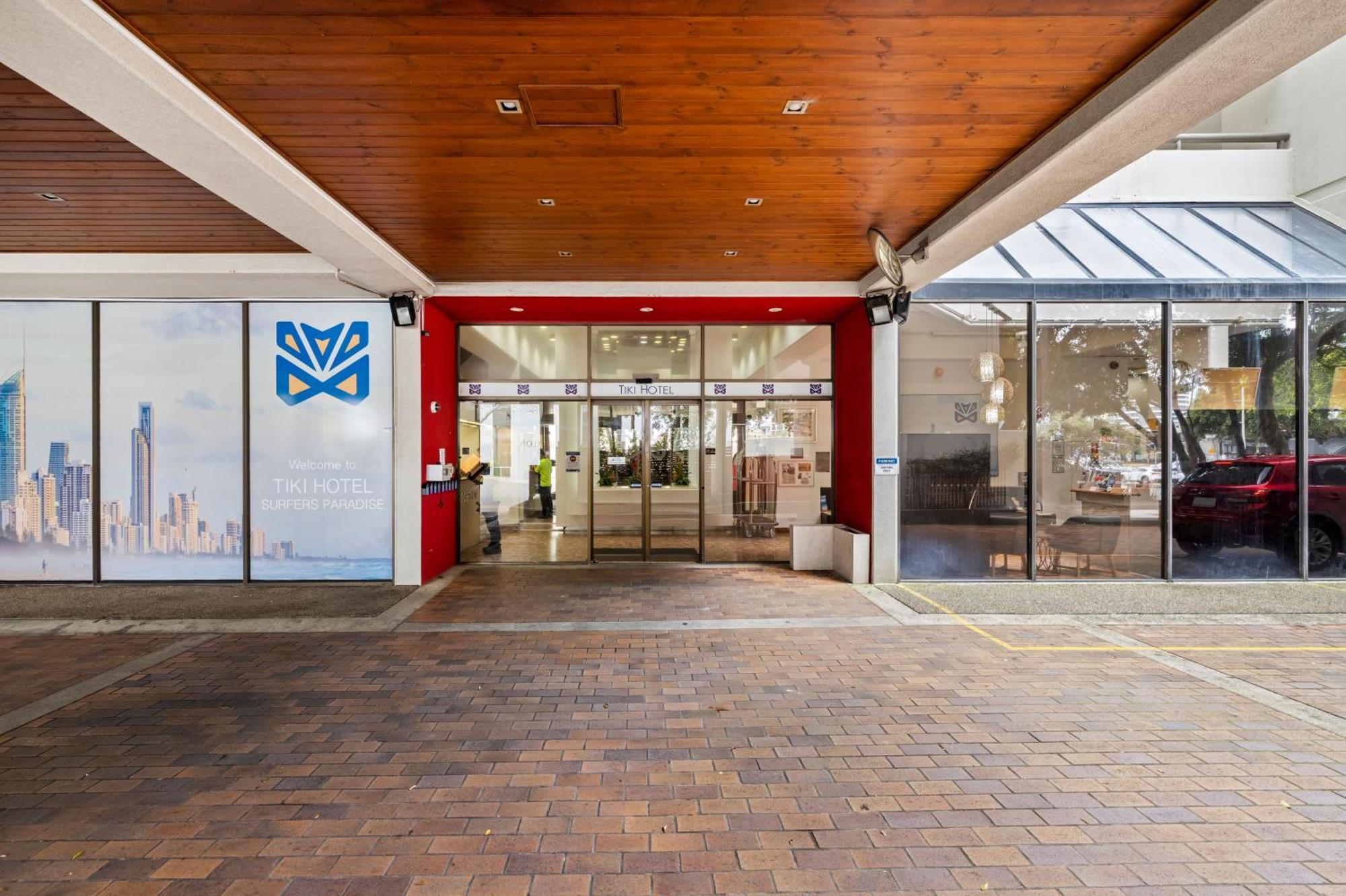 Tiki Hotel Apartments Surfers Paradise Gold Coast Buitenkant foto