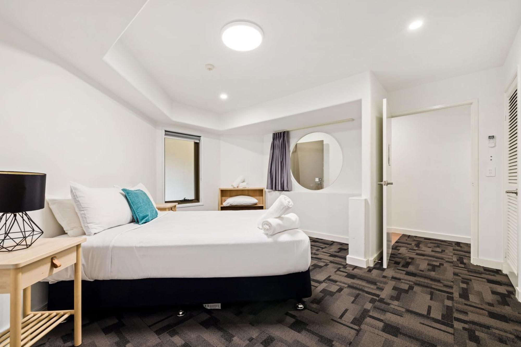 Tiki Hotel Apartments Surfers Paradise Gold Coast Kamer foto